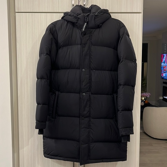 Aritzia Super Puff MID - Picture 1 of 7